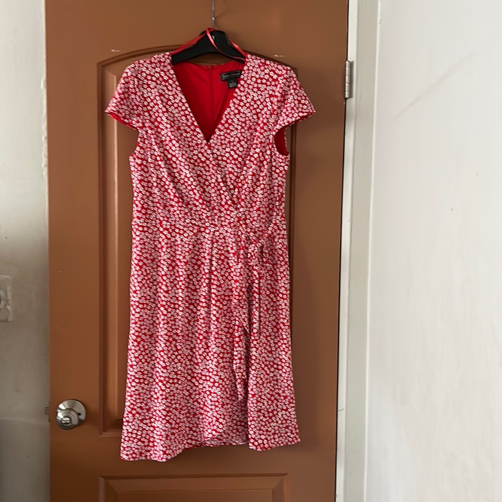 Beautiful Jessica Howard dress